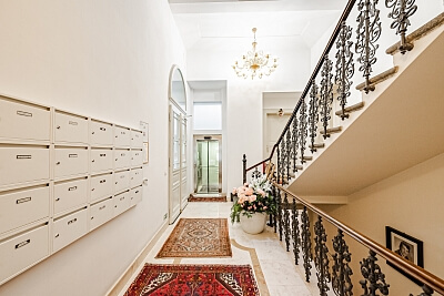 Italská, Vinohrady - Prague 2 | Rent, Apartment Studio (1+kk), 49 m²