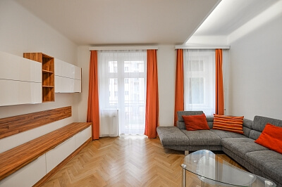 Jugoslávských partyzánů, Bubeneč - Prague 6 | Rent, Apartment One-bedroom (2+kk), 63 m²