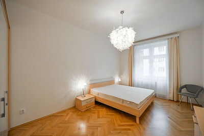 Jugoslávských partyzánů, Bubeneč - Prague 6 | Rent, Apartment One-bedroom (2+kk), 63 m²
