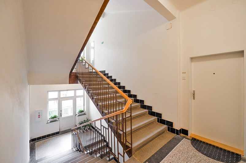 Jugoslávských partyzánů, Bubeneč - Prague 6 | Rent, Apartment One-bedroom (2+kk), 63 m²