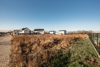 K Menhiru, Horoměřice - Praha-západ | Sale, Land, 661 m²