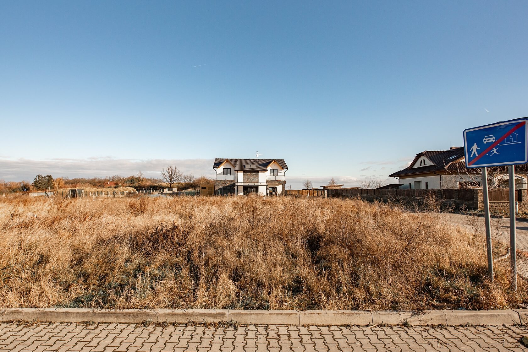 K Menhiru, Horoměřice - Praha-západ | Prodej, Pozemek, 661 m²