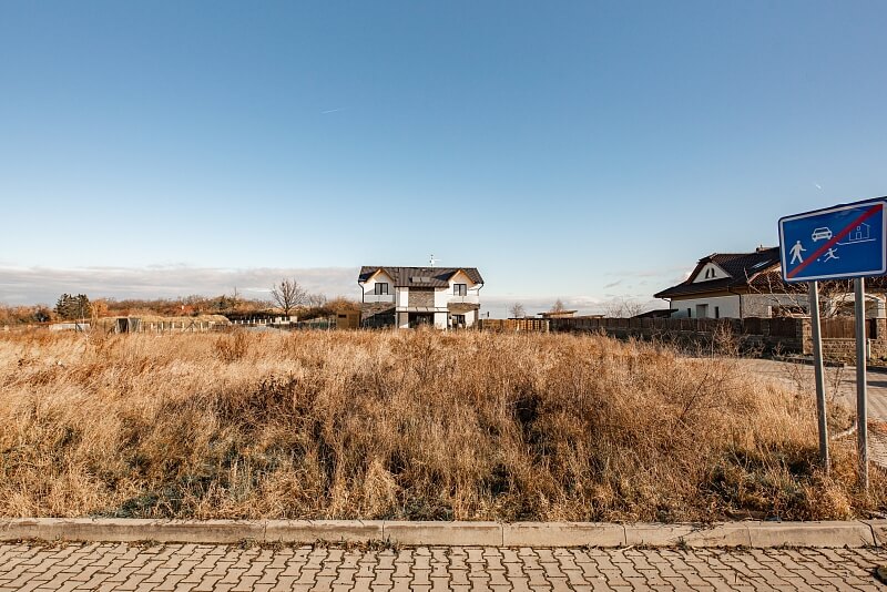 K Menhiru, Horoměřice - Praha-západ | Prodej, Pozemek, 661 m²