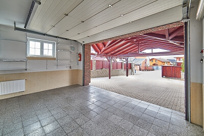 Generála Peřiny, Dolní Jirčany - Praha-západ | Pronájem, Rodinný dům 5+1, 450 m²