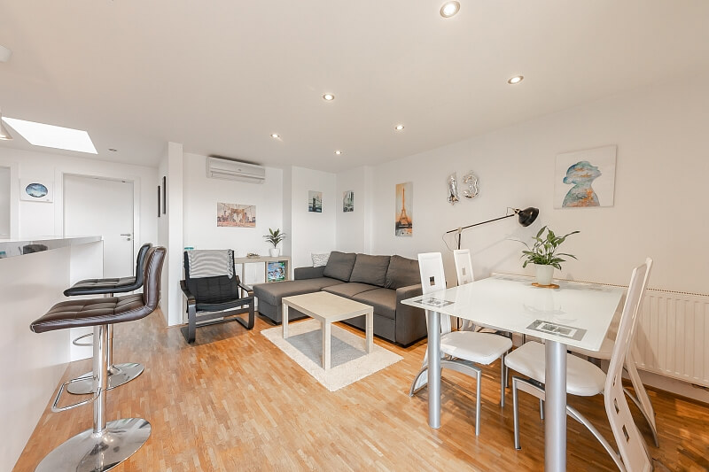 Boleslavská, Vinohrady - Prague 3 | Rent, Apartment Two-bedroom (3+kk), 83 m²