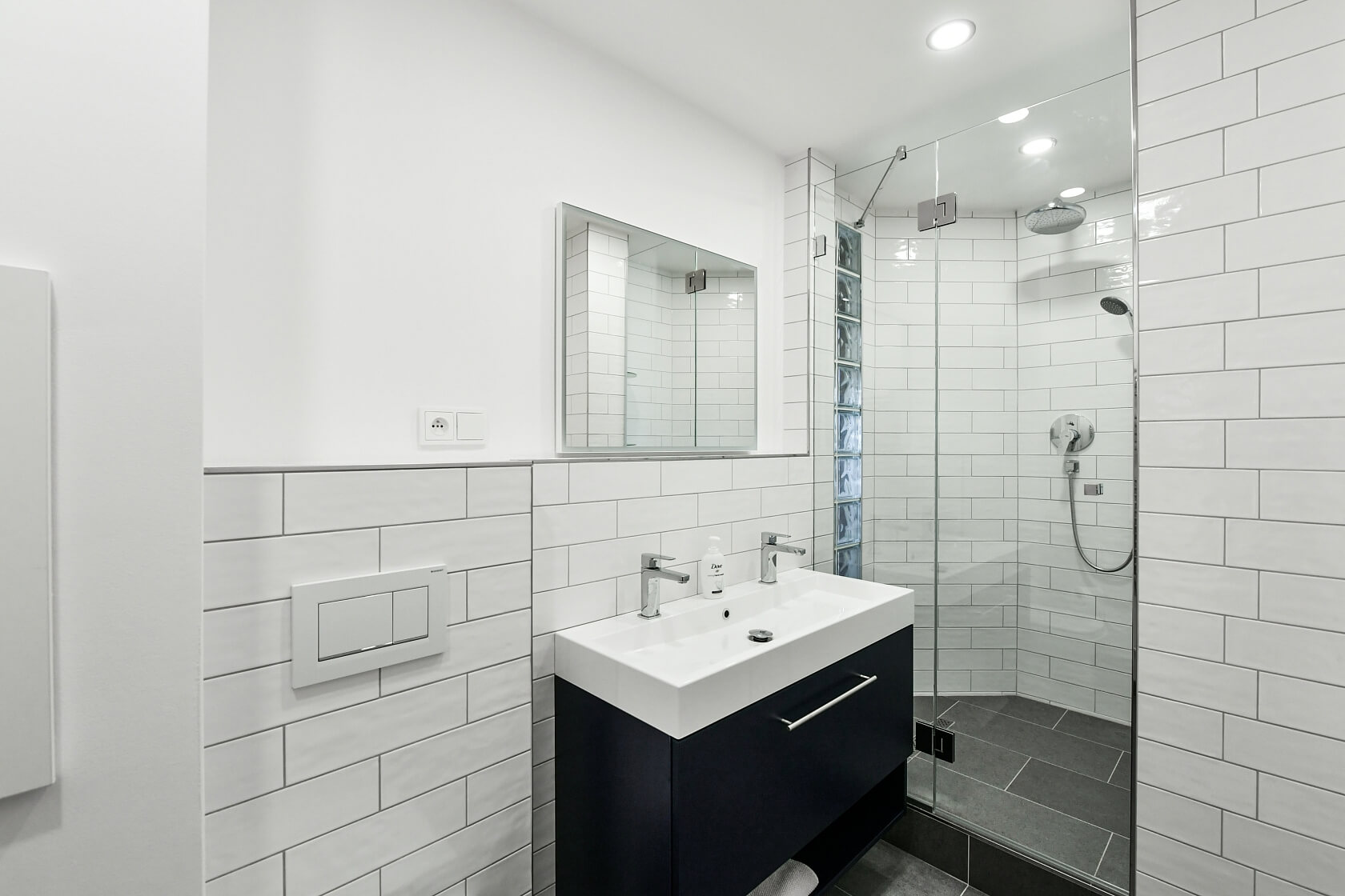 Osadní, Holešovice - Praha 7 | Pronájem, Byt 2+kk, 56 m²