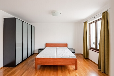 Šaldova, Karlín - Prague 8 | Rent, Apartment One-bedroom (2+kk), 53 m²