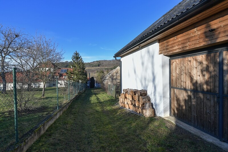 Bítov, Koněprusy - Beroun | Prodej, Rodinný dům 4+kk, 149 m²