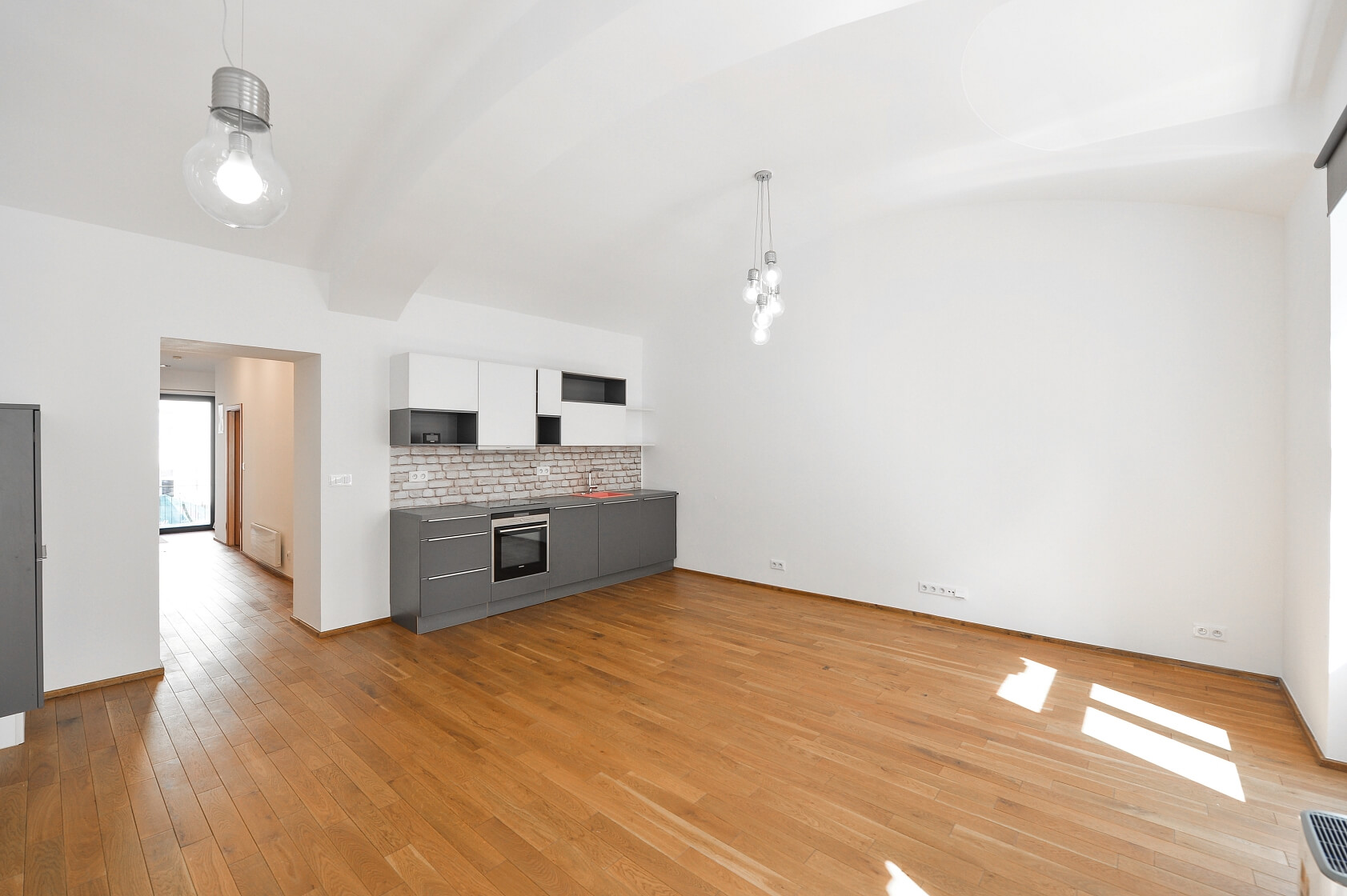 U Studánky, Bubeneč - Praha 7 | Pronájem, Byt 2+kk, 81 m²