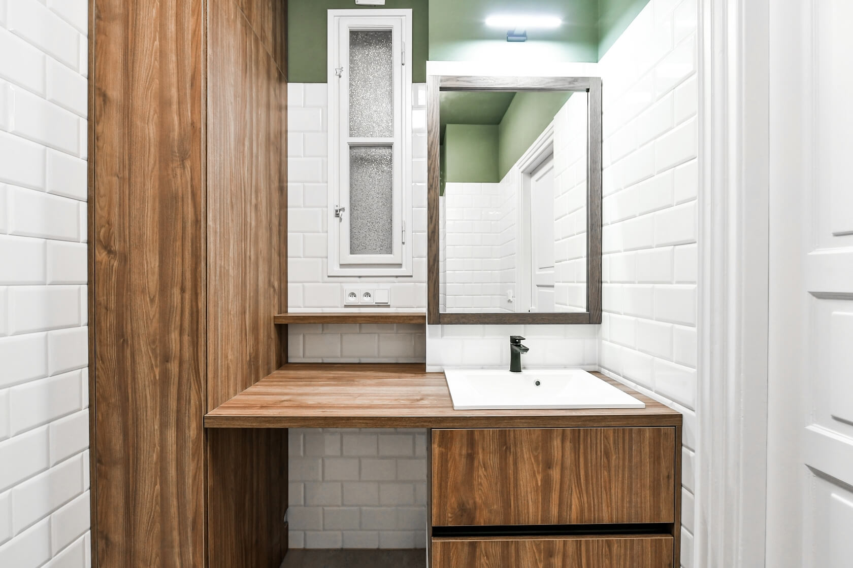 Eliášova, Bubeneč - Prague 6 | Rent, Apartment One-bedroom (2+kk), 59 m²