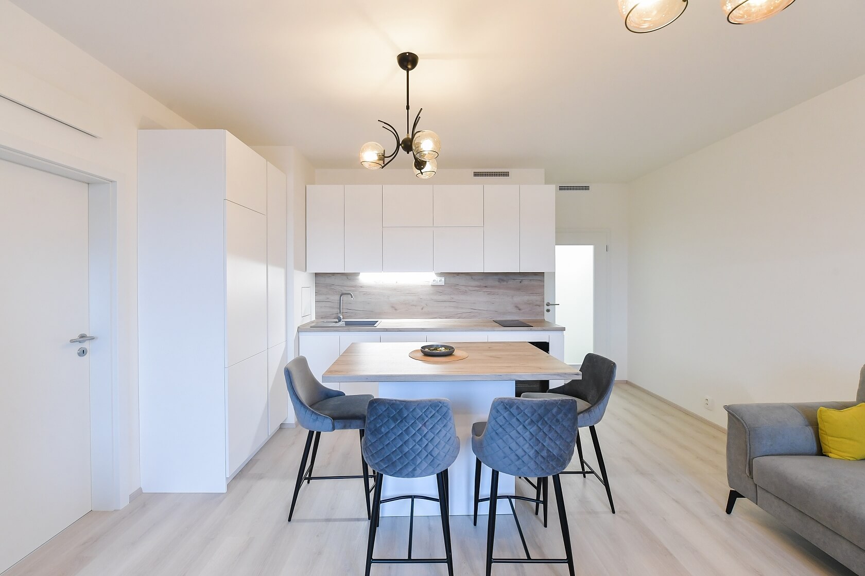 Komořanská, Modřany - Praha 4 | Pronájem, Byt 2+kk, 54 m²