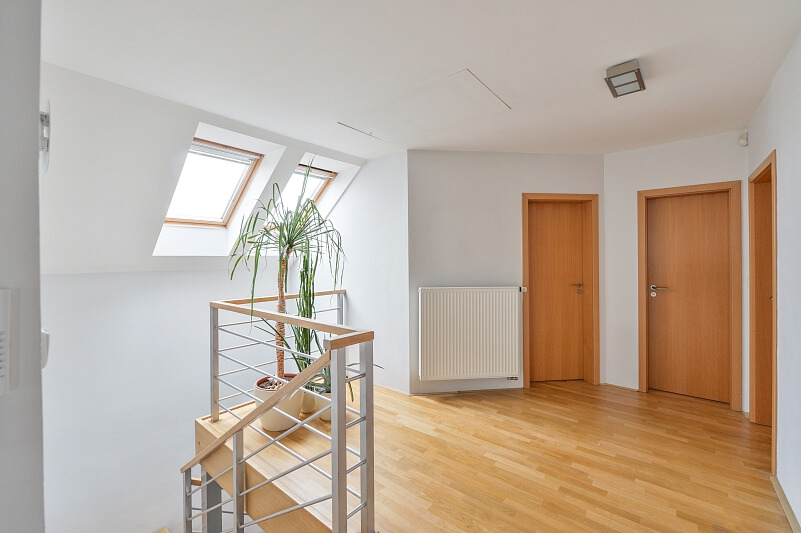 Pod Areálem, Šterboholy - Prague 10 | Rent, Apartment Three-bedroom (4+kk), 140 m²