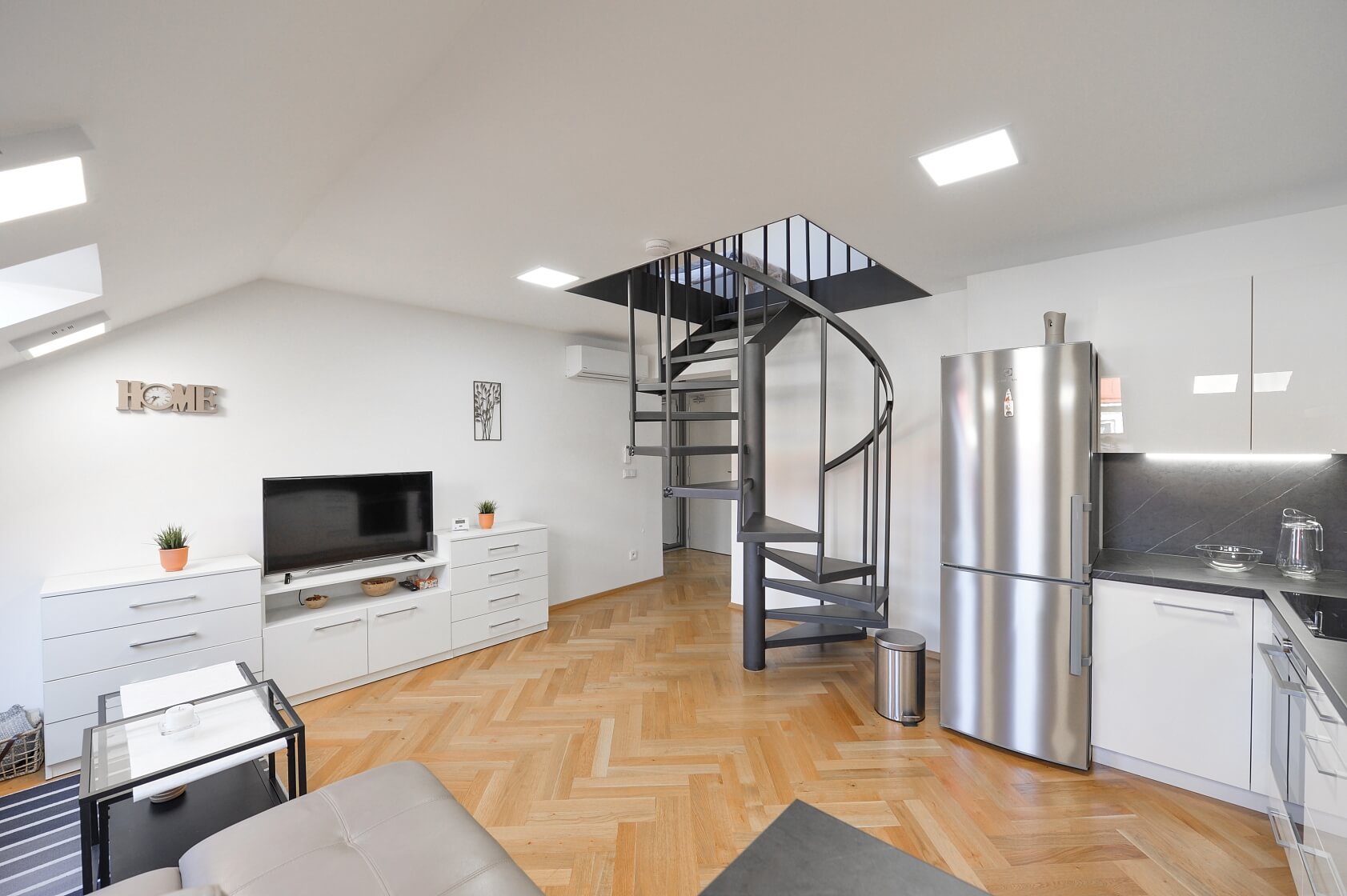 Chodská, Vinohrady - Prague 2 | Rent, Apartment One-bedroom (2+kk), 55 m²