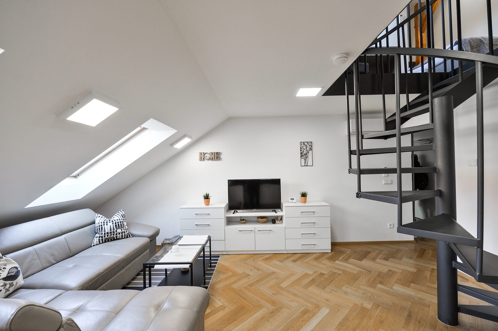 Chodská, Vinohrady - Praha 2 | Pronájem, Byt 2+kk, 55 m²