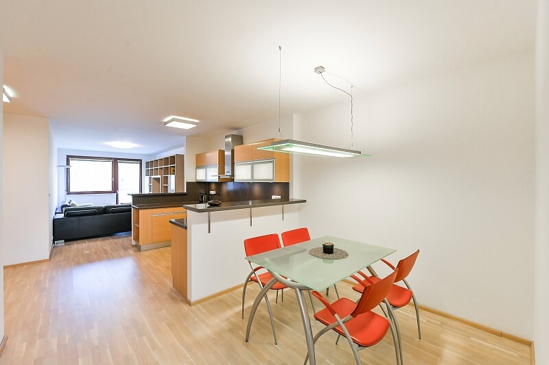 Lumírova, Nusle - Praha 2 | Pronájem, Byt 2+kk, 62 m²