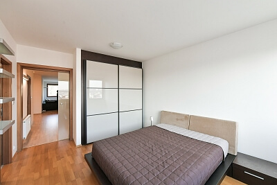 Lumírova, Nusle - Prague 2 | Rent, Apartment One-bedroom (2+kk), 62 m²