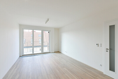 V háji, Holešovice - Prague 7 | Rent, Apartment One-bedroom (2+kk), 56 m²