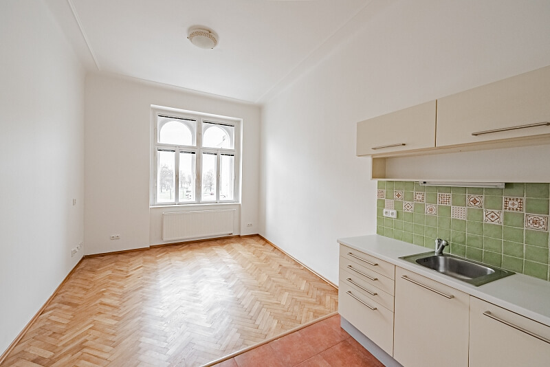 Nad Štolou, Holešovice - Praha 7 | Pronájem, Byt 2+kk, 48 m²