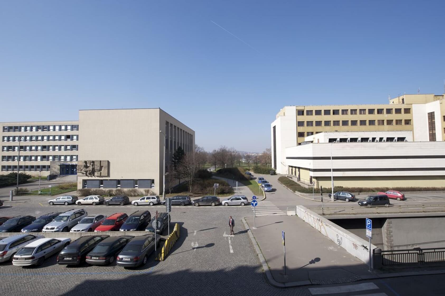 Nad Štolou, Holešovice - Praha 7 | Pronájem, Byt 2+kk, 48 m²