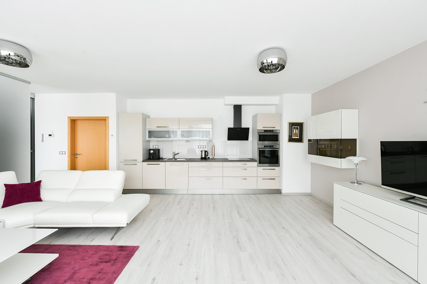 Jeseniova, Žižkov - Prague 3 | Rent, Apartment One-bedroom (2+kk), 79 m²