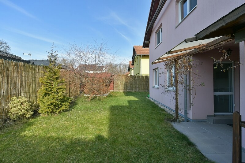 Na Svahu, Horoušany - Praha-východ | Pronájem, Rodinný dům 4+kk, 125 m²