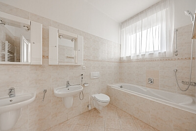 Pomezní, Libeň - Prague 8 | Rent, Apartment Three-bedroom (4+1), 151 m²