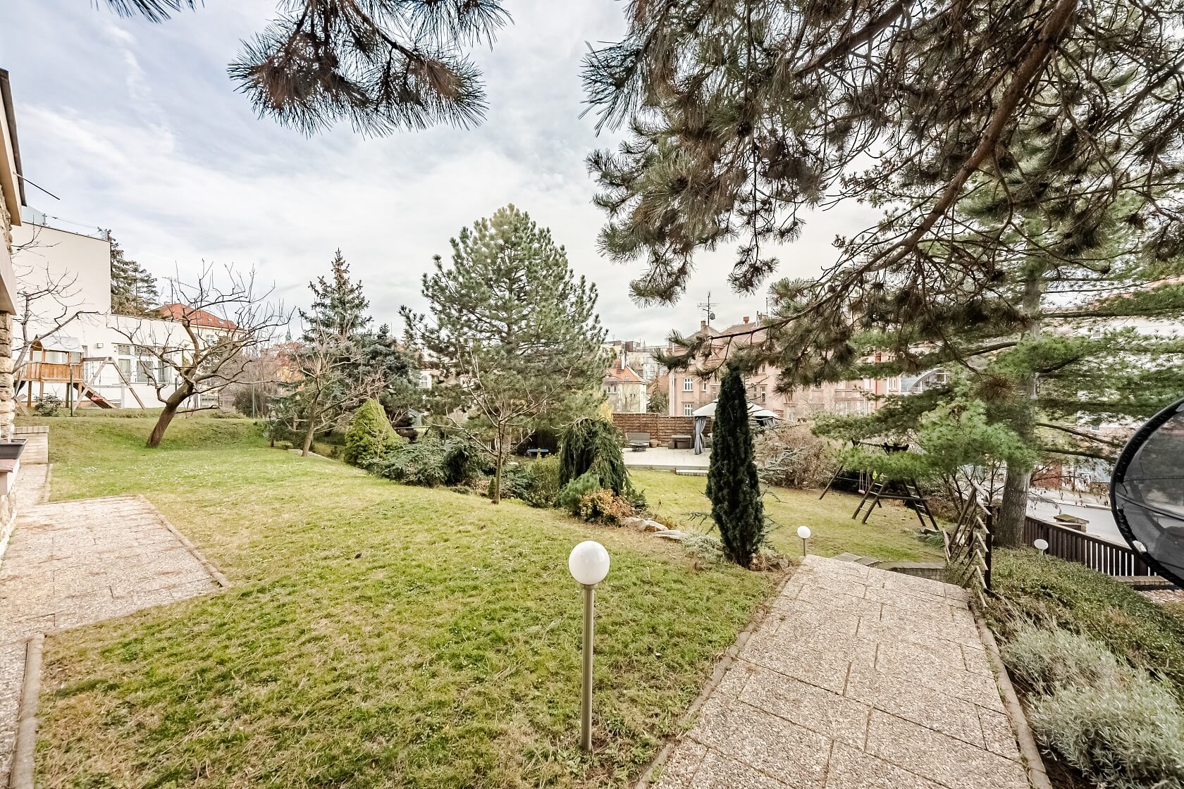 Pomezní, Libeň - Praha 8 | Pronájem, Byt 4+1, 151 m²