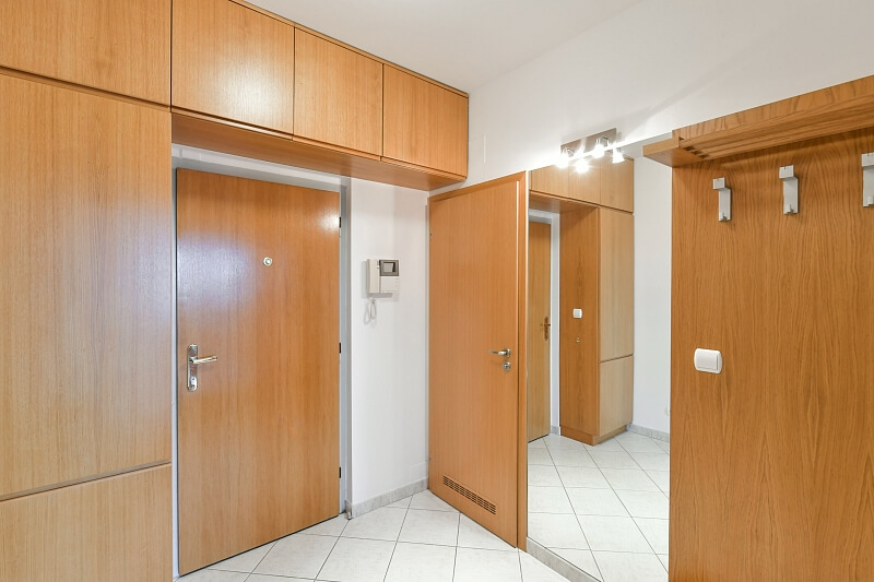 Slavníkova, Břevnov - Prague 6 | Rent, Apartment Two-bedroom (3+kk), 86 m²
