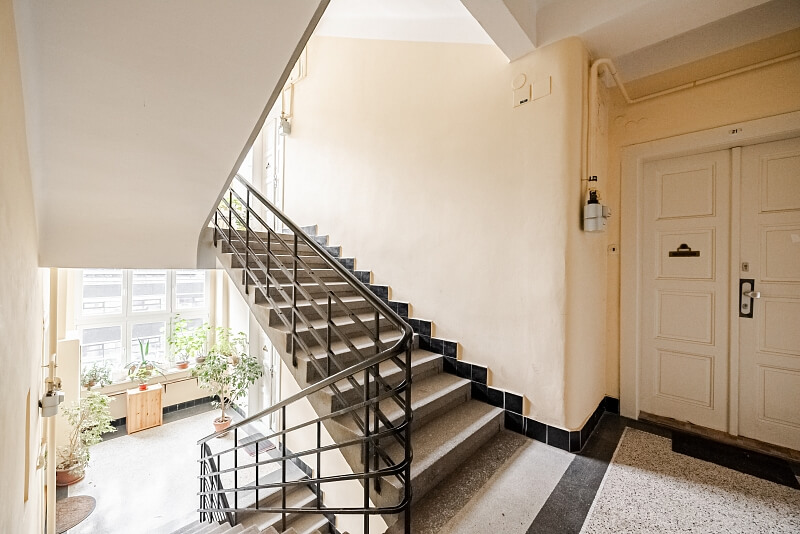 U Garáží, Holešovice - Praha 7 | Pronájem, Byt 2+kk, 58 m²