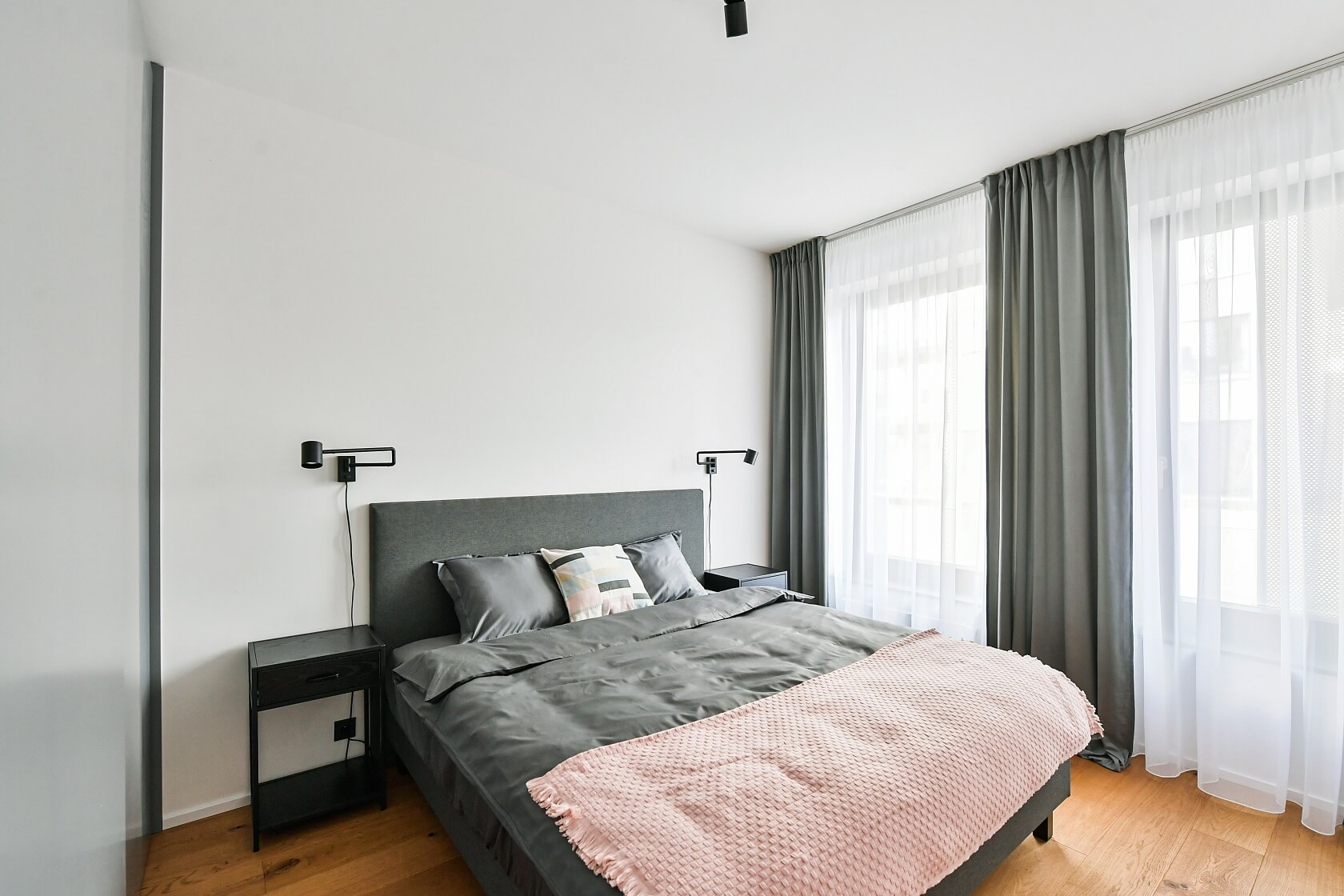 Grafická, Smíchov - Prague 5 | Rent, Apartment Two-bedroom (3+kk), 97 m²