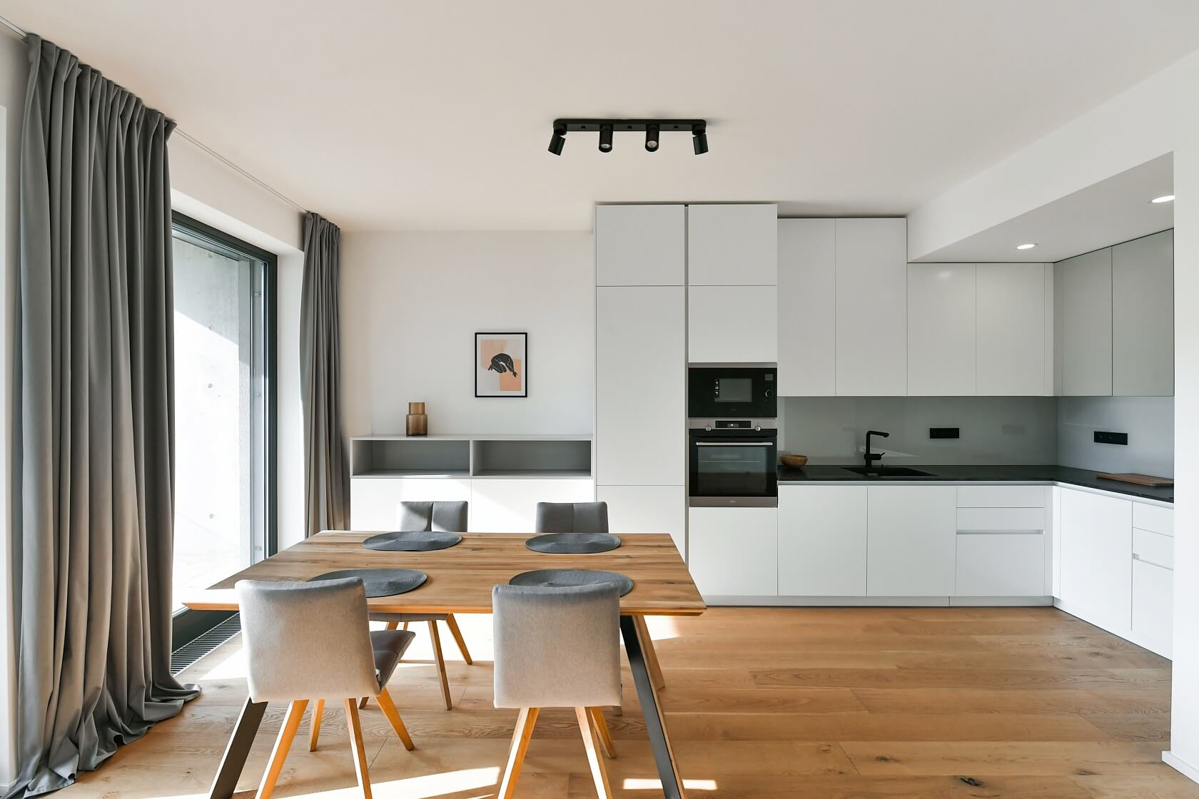 Grafická, Smíchov - Prague 5 | Rent, Apartment Two-bedroom (3+kk), 97 m²
