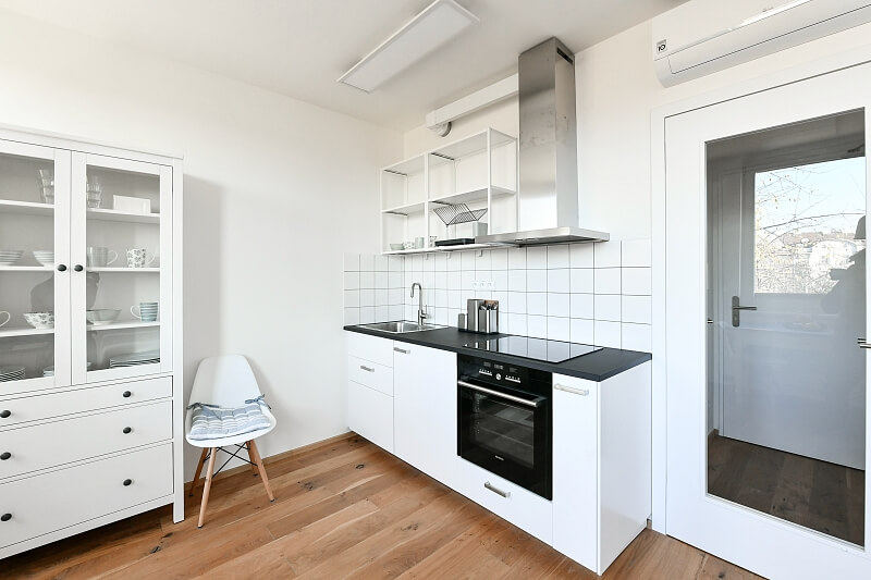 Perucká, Vinohrady - Prague 2 | Sale, Apartment Studio (1+kk), 25 m²