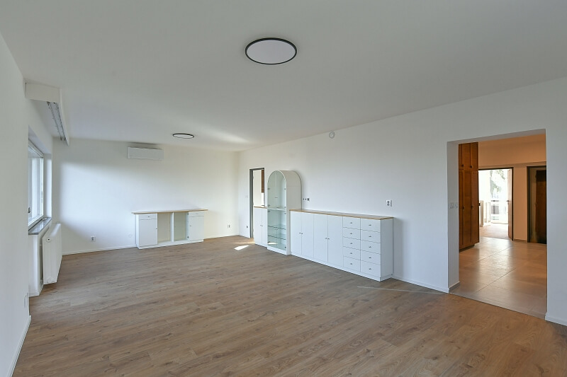 Pod Děvínem, Smíchov - Prague 5 | Rent, Apartment Two-bedroom (3+kk), 168 m²
