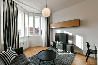 Hradešínská, Vinohrady - Prague 10 | Rent, Apartment One-bedroom (2+kk), 55 m²