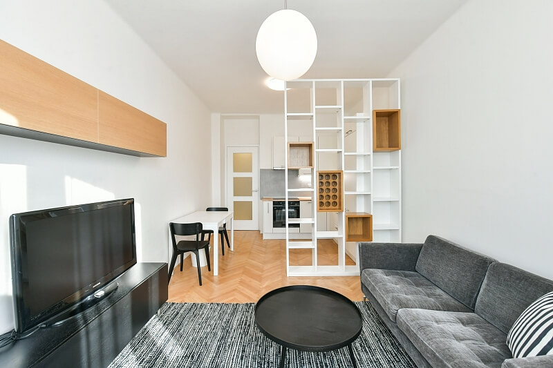 Hradešínská, Vinohrady - Prague 10 | Rent, Apartment One-bedroom (2+kk), 55 m²