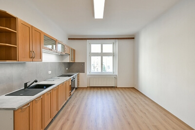 Podskalská, Nové Město - Prague 2 | Rent, Apartment Two-bedroom (3+1), 120 m²