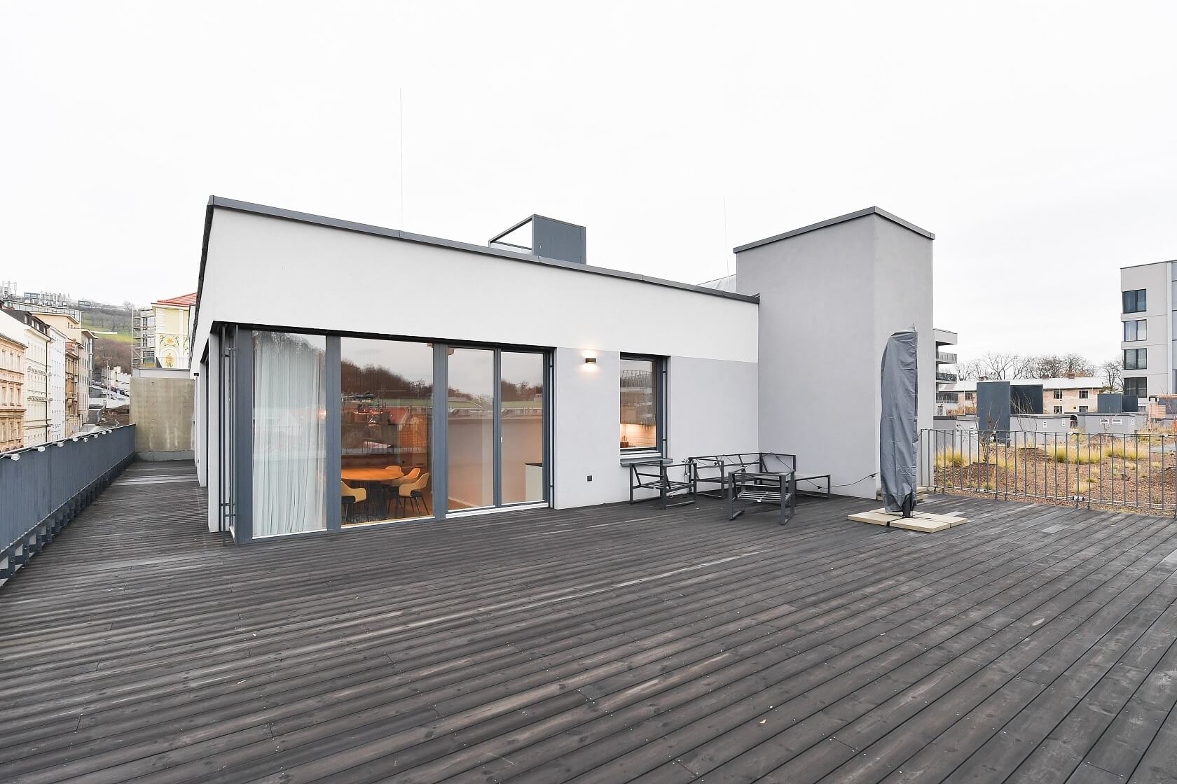 Grafická, Smíchov - Prague 5 | Rent, Apartment Two-bedroom (3+kk), 97 m²