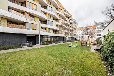 Kurta Konráda, Libeň - Praha 9 | Prodej, Byt 1+kk, 39 m²