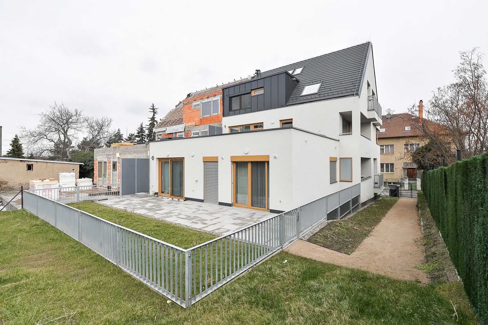 Třešňová, Hloubětín - Praha 9 | Pronájem, Byt 2+kk, 44 m²