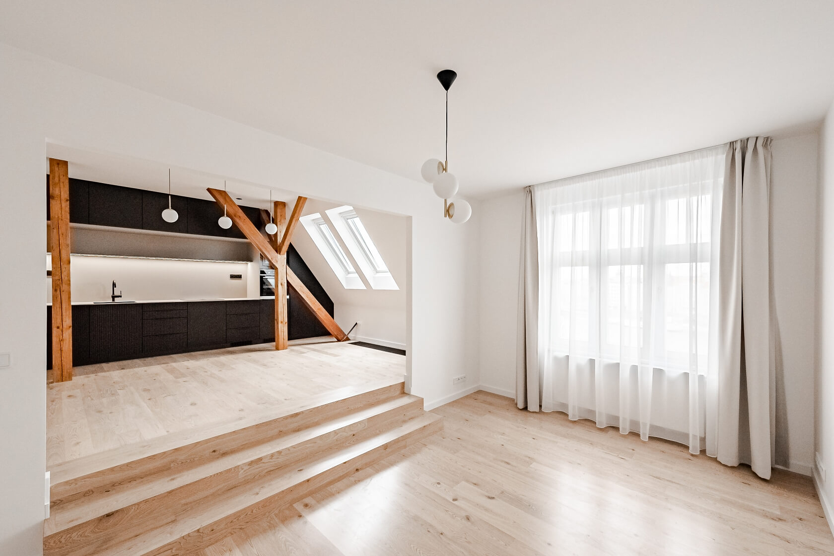 Janáčkovo nábřeží, Smíchov - Praha 5 | Pronájem, Byt 2+kk, 101 m²