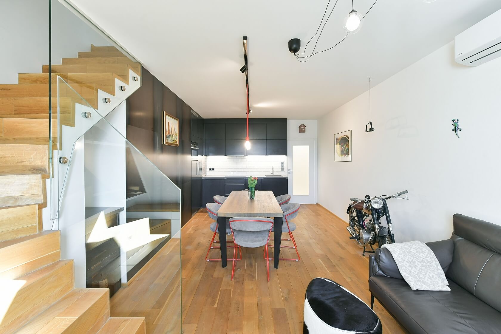 Žižkovo náměstí, Žižkov - Prague 3 | Rent, Apartment Two-bedroom (3+kk), 73 m²