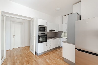 Jana Masaryka, Vinohrady - Prague 2 | Rent, Apartment Two-bedroom (3+kk), 108 m²