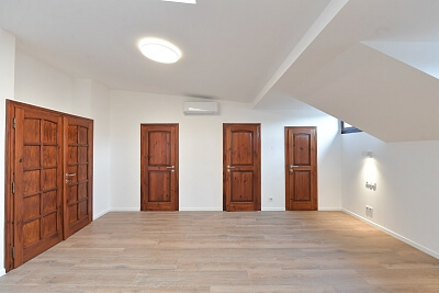 Bulharská, Vršovice - Praha 10 | Pronájem, Byt 4+kk, 158 m²