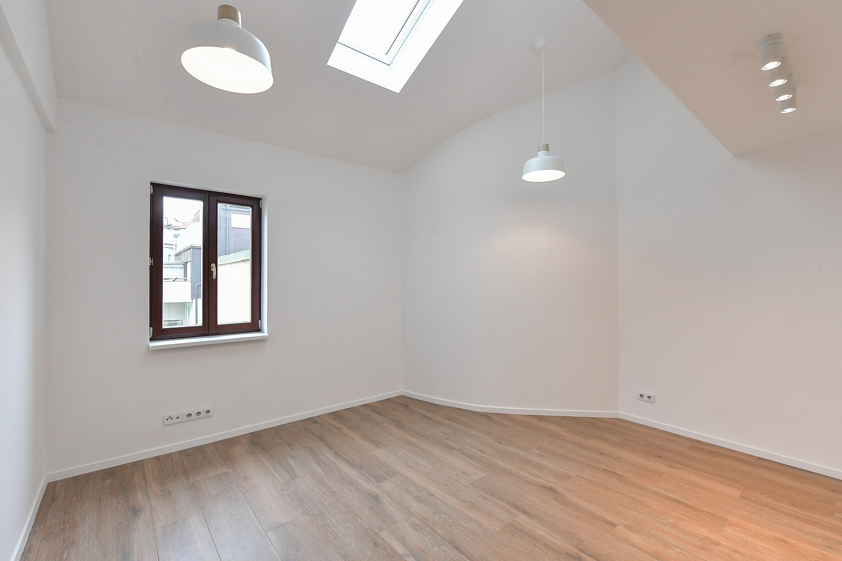 Bulharská, Vršovice - Praha 10 | Pronájem, Byt 4+kk, 158 m²