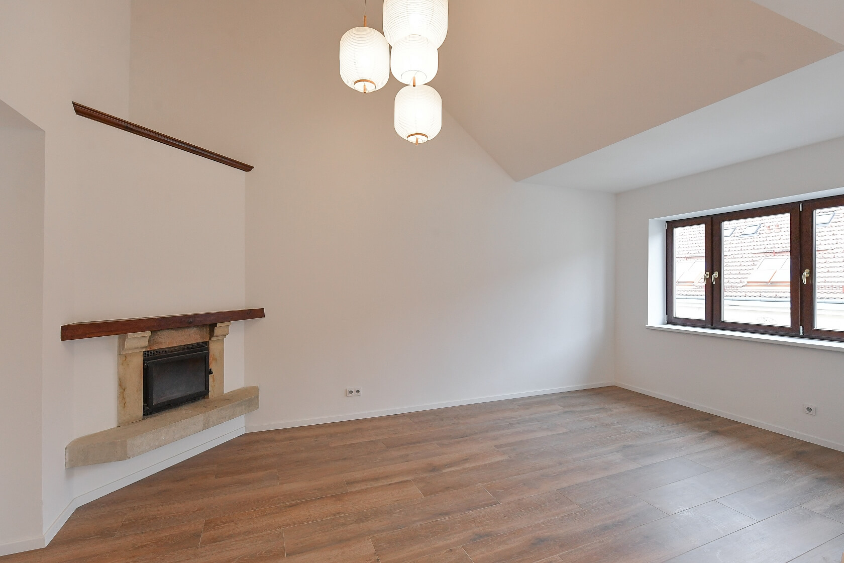Bulharská, Vršovice - Prague 10 | Rent, Apartment Three-bedroom (4+kk), 158 m²