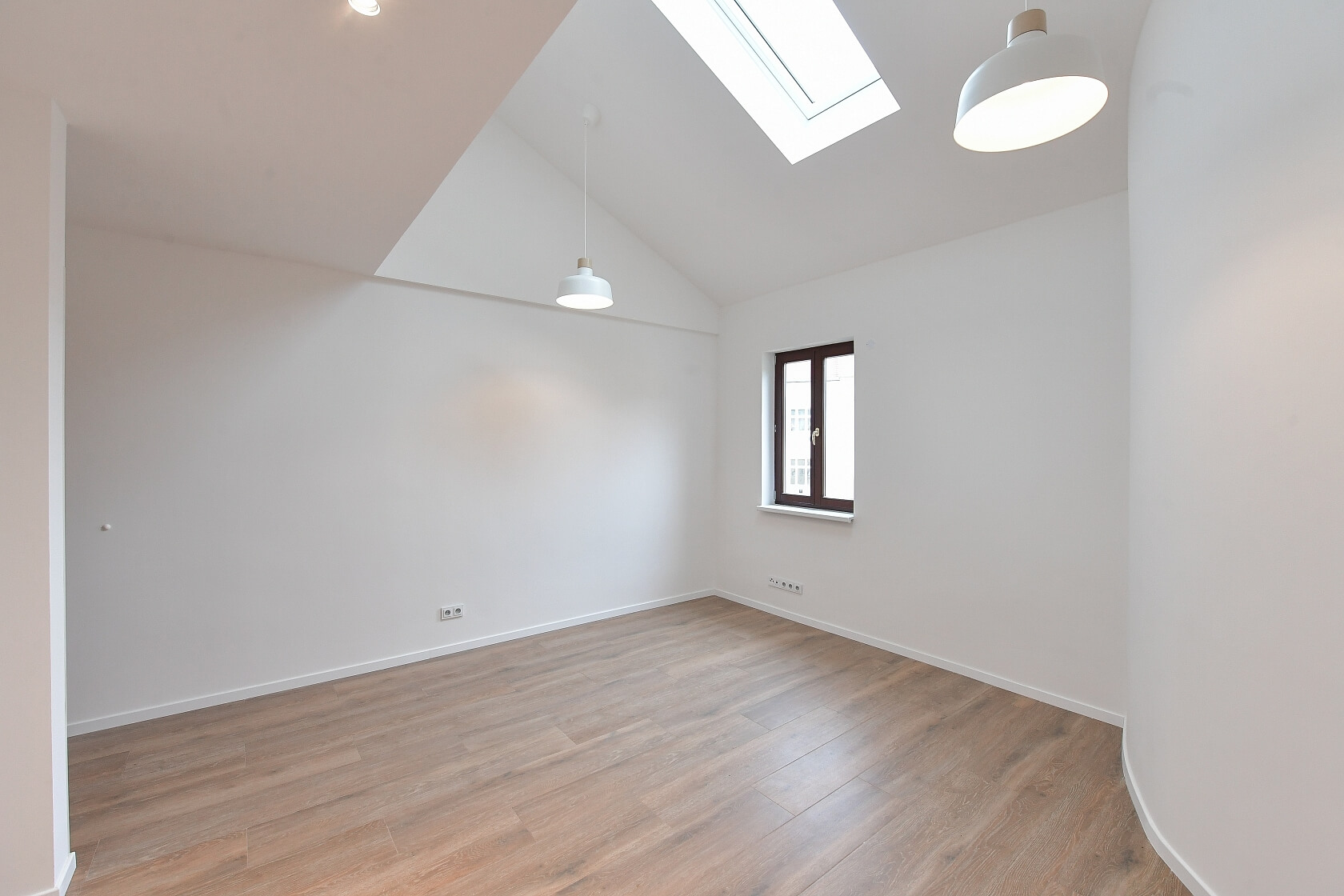 Bulharská, Vršovice - Prague 10 | Rent, Apartment Three-bedroom (4+kk), 158 m²