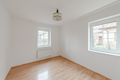 Dubová, Horoměřice - Praha-západ | Rent, House Five-bedroom (6+kk), 190 m²