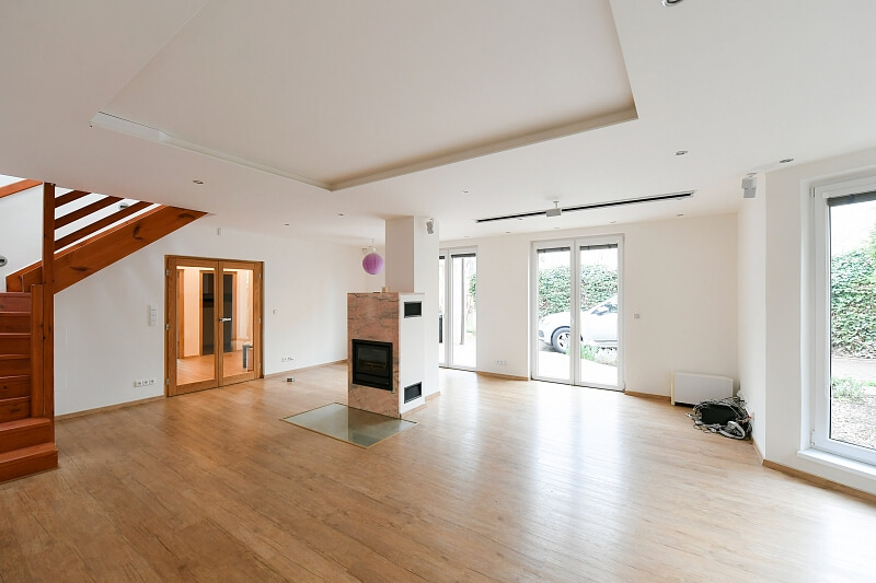 Na Vackově, Žižkov - Prague 3 | Rent, House Four-bedroom (5+1), 189 m²