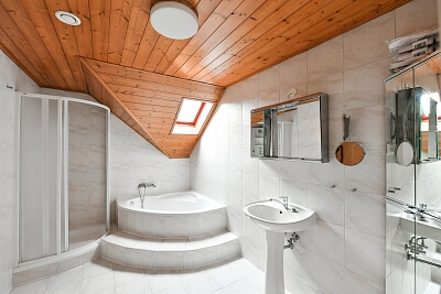 Na Vackově, Žižkov - Prague 3 | Rent, House Four-bedroom (5+1), 189 m²