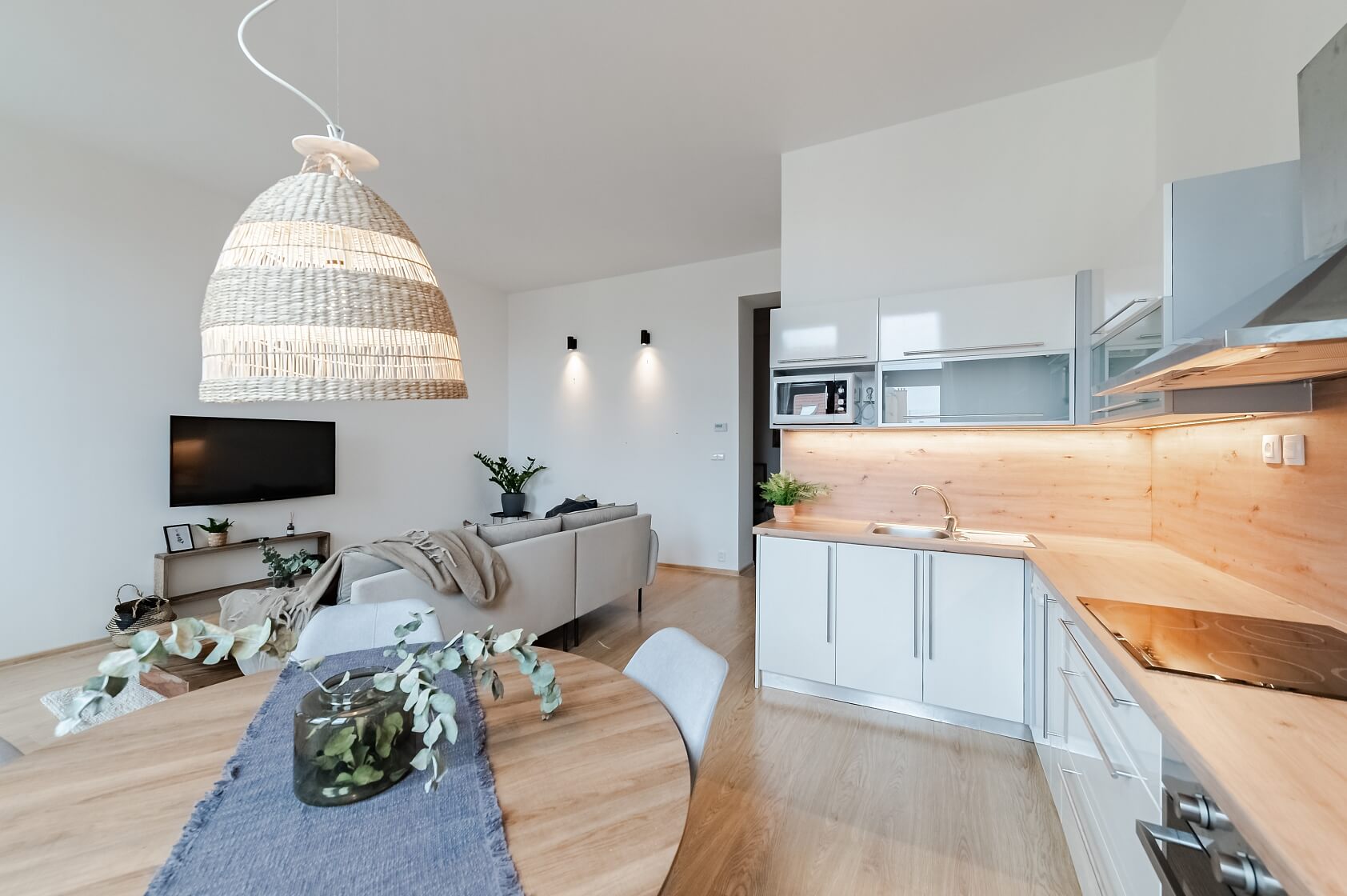 U Santošky, Smíchov - Prague 5 | Rent, Apartment Two-bedroom (3+kk), 83 m²